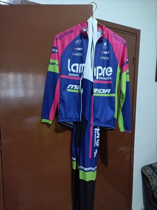 CONJUNTO COMPLETO 