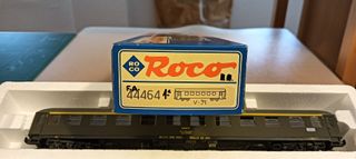 Coche Roco H0 (1/100) Renfe serie 8000 verde 1a cl