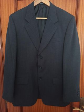 Traje de caballero, talla 50.