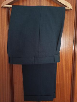 Traje de caballero, talla 50.