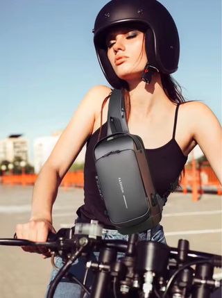 BOLSA BANDOLERA IMPERMEABLE MOTORISTA