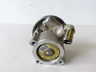 Bomba direccion Citroen Berlingo año 2001