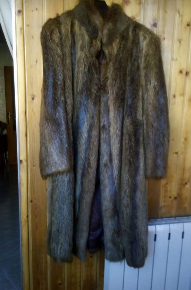 Abrigo de pelo marron