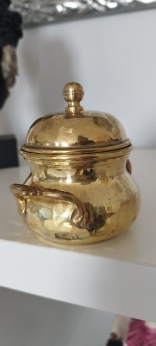 Zuccheriera antica in ottone