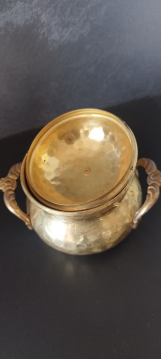 Zuccheriera antica in ottone