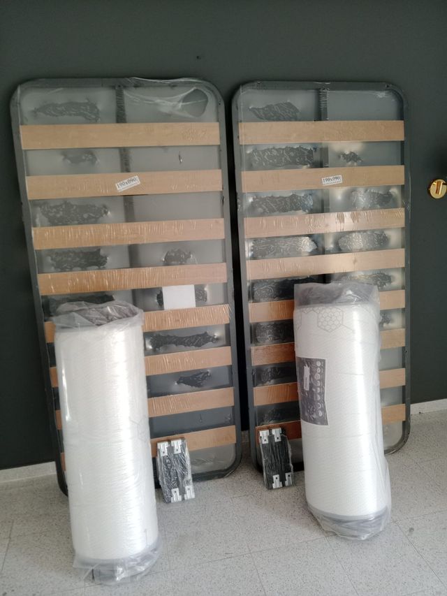 canapés,colchones,cabezales,somieres,base,mesitas