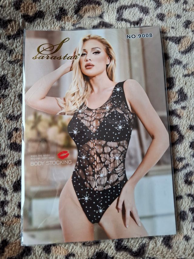 Lingerie sexy, abito a rete