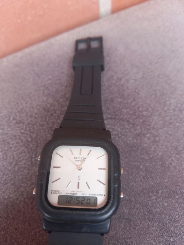 Reloj citizen anadigital