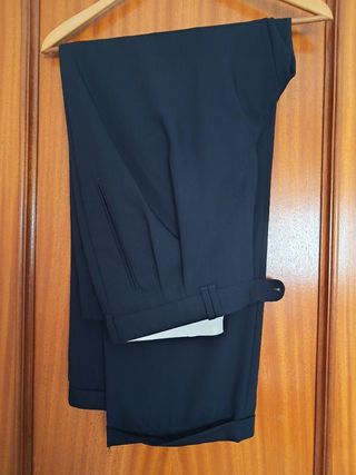 Traje caballero, talla 42