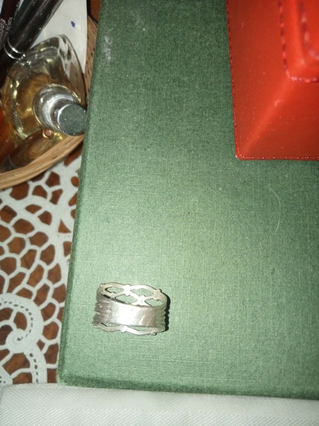 Anillo de plata
