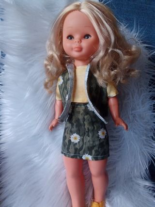 Conjunto para muñeca Nancy 