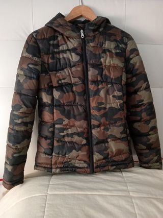 Chaqueta verde estilo militar