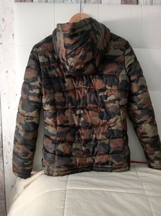 Chaqueta verde estilo militar