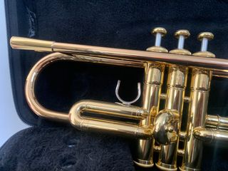Trompeta Yamaha YTR-5335 impecable