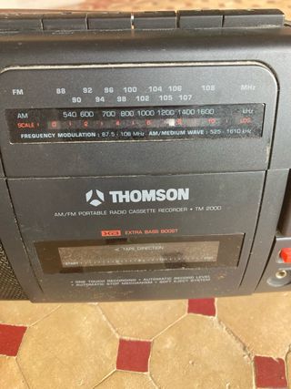 Radio Cassette antiguo Thomson