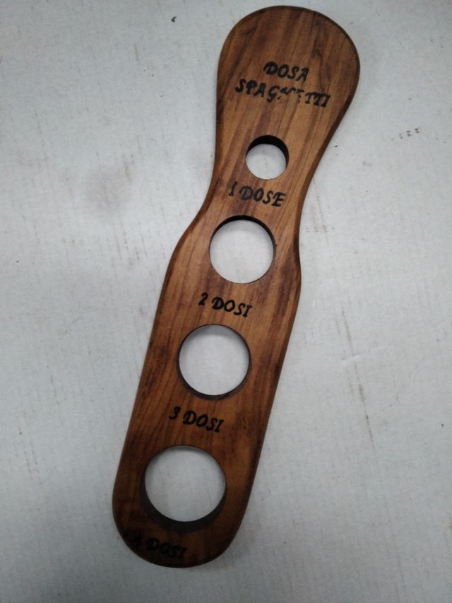 Dosatore spaghetti vintage in legno