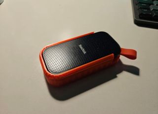Funda para disco duro SSD Sandisk