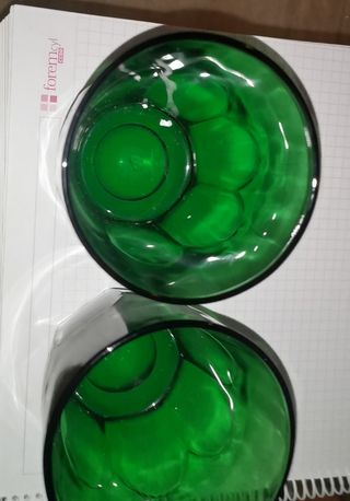 Agua. Base heptagonal. 2 vasos antiguos