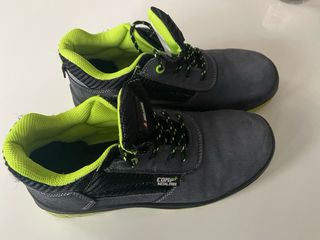Zapatos de seguridad Bellota talla 42