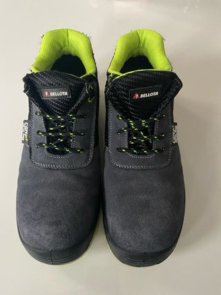 Zapatos de seguridad Bellota talla 42