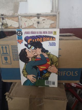 SUPERMAN DE EDICIONES ZINCO
