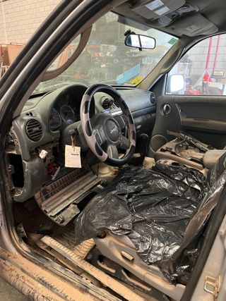 DESPIECE JEEP CHEROKEE KJ 2.8 CRD 6V MANUAL