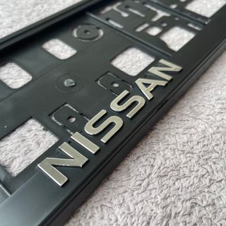 Portamatricula NISSAN en 3D