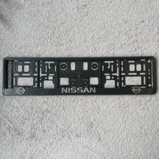 Portamatricula NISSAN en 3D