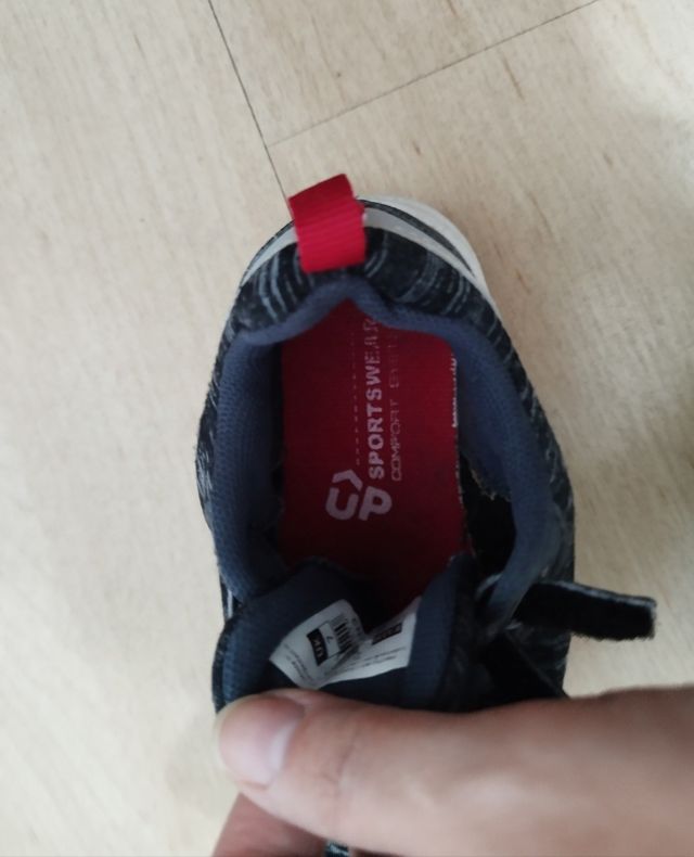 Zapatillas niño número 24 UP 