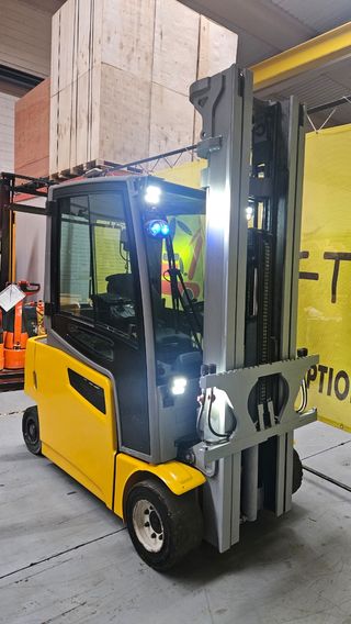 Carretilla elevadora electrica 
