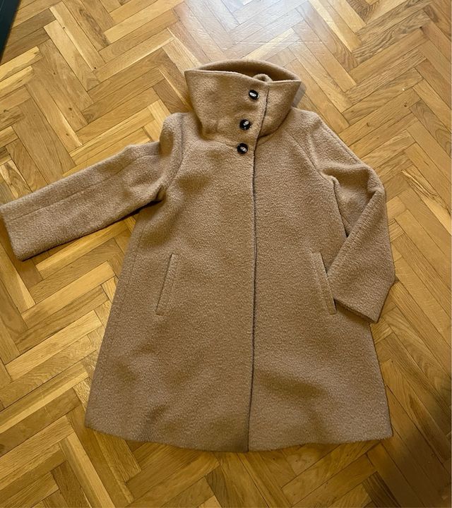 Abrigo Roberto Verino