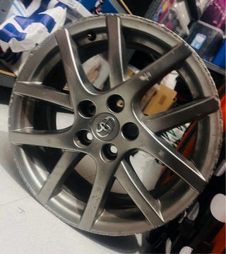 Llanta Toyota Verso 2013