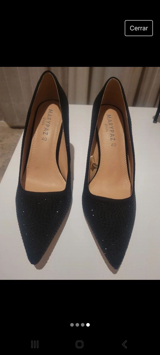 Tacones salón negros