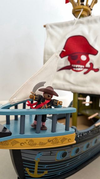 Barco pirata artesanal