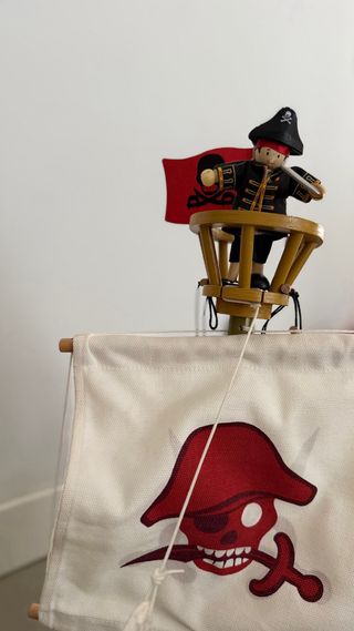 Barco pirata artesanal