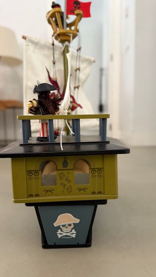 Barco pirata artesanal