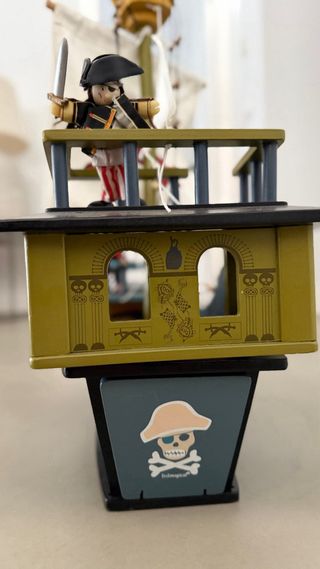 Barco pirata artesanal