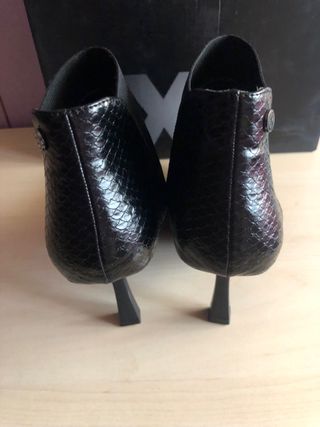 Botines de Xti 