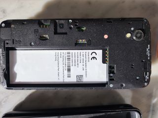 Grande Lotto 14 smartphone per ricambi