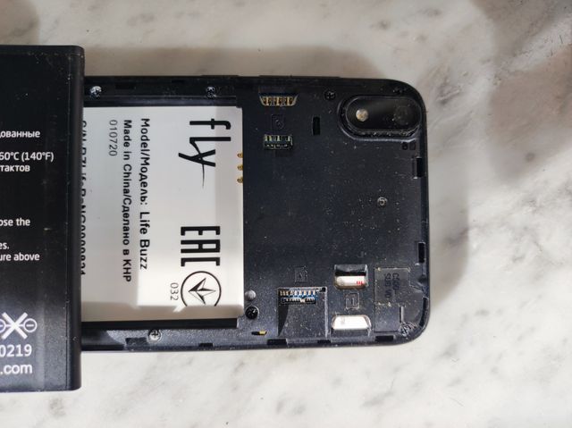 Grande Lotto 14 smartphone per ricambi