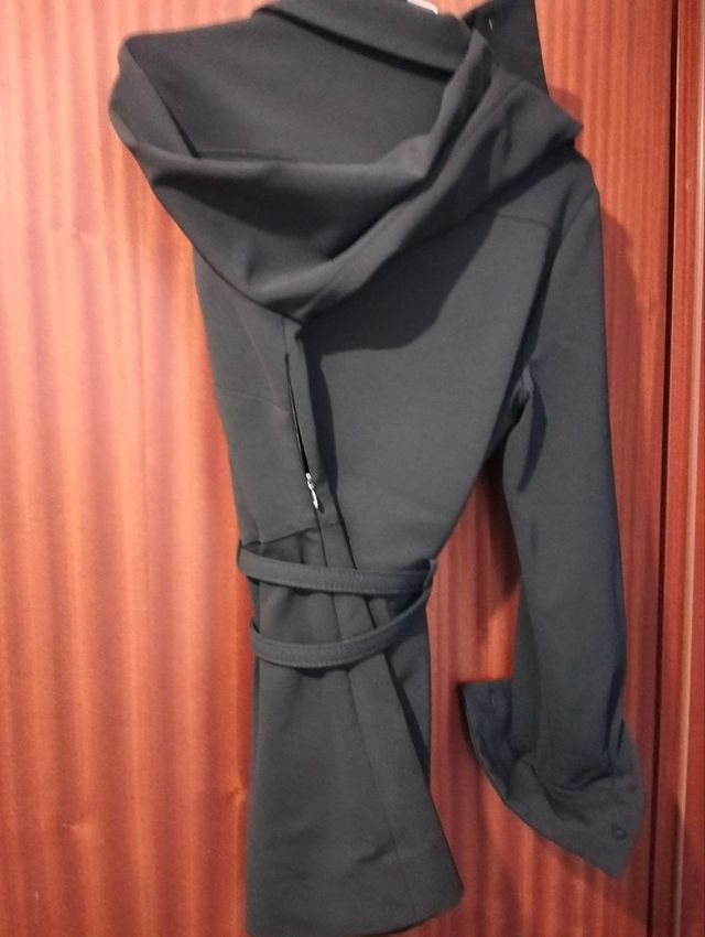 Camisa negra para mujer de Valentino Garavani