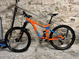Bicicleta Doble Suspension Giant Reign