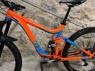 Bicicleta Doble Suspension Giant Reign