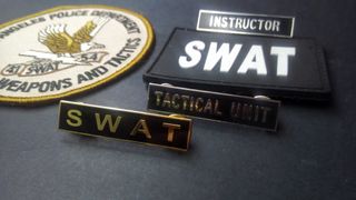 coleccion chapas y emblemas S.W.A.T