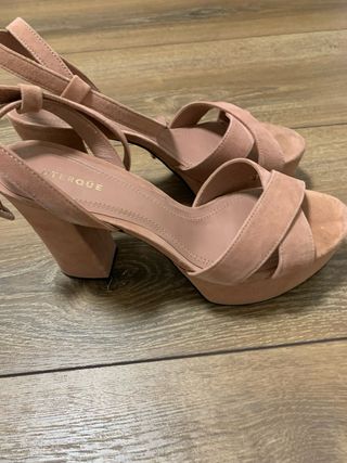Zapatos tacon Uterqüe