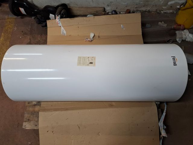 Calentador eléctrico,marca ferroli 150lt