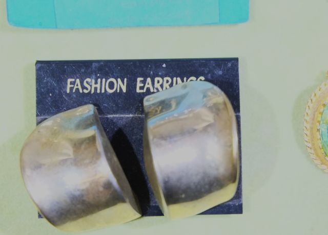 Collezione Orecchini di vari tipi a pernoe a clips