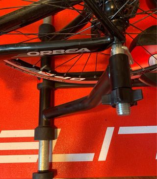 Rodillo ZYCLE SMART PRO con rueda