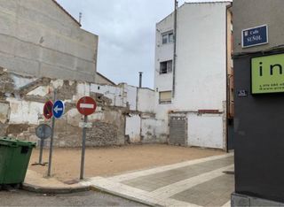 Solar urbano centro Zuera