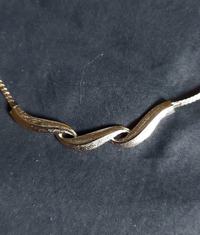 Collana girocollo vintage Avon